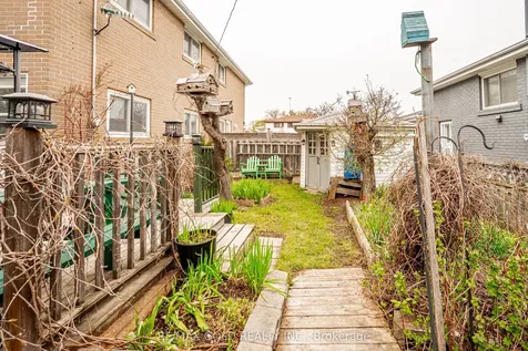 64 Dalraith Crescent Brampton ON L6T 2X5