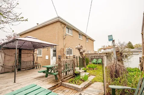 64 Dalraith Crescent Brampton ON L6T 2X5