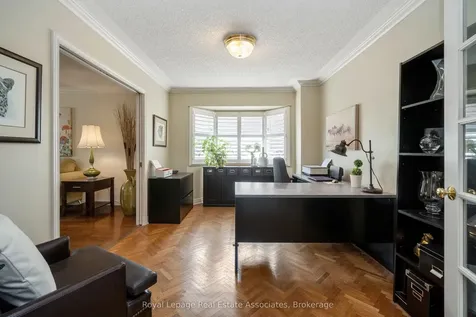 1617 Tipperary Court Mississauga ON L5H 3Z5