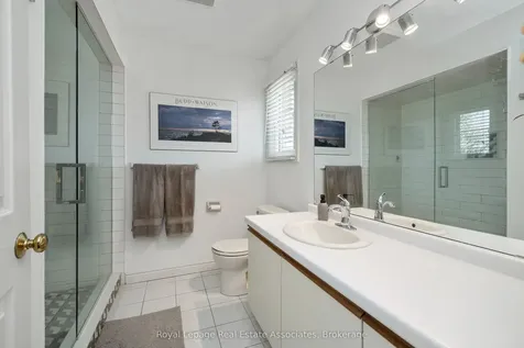 1617 Tipperary Court Mississauga ON L5H 3Z5