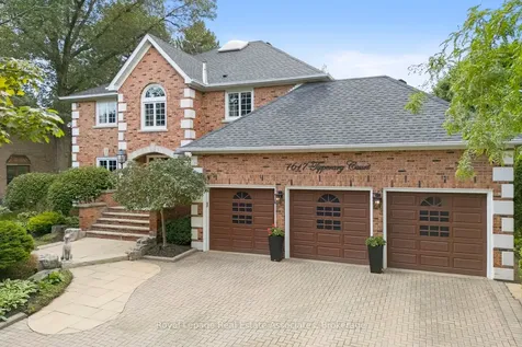 1617 Tipperary Court Mississauga ON L5H 3Z5