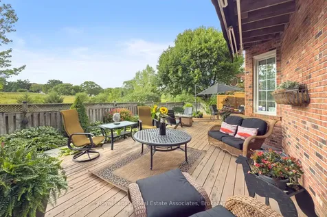 1617 Tipperary Court Mississauga ON L5H 3Z5