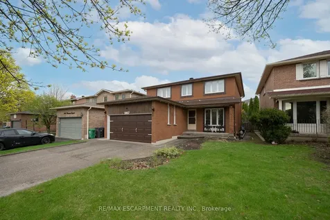 2057 Wincanton Crescent Mississauga ON L5M 3E4