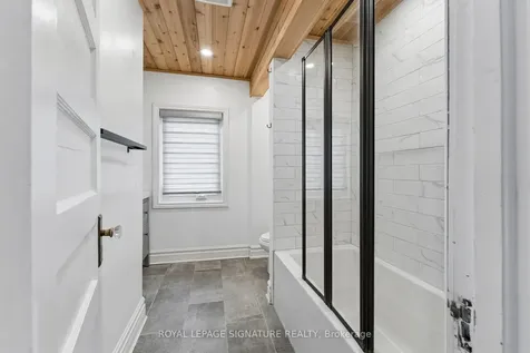 71 English Street Brampton ON L6X 1L5