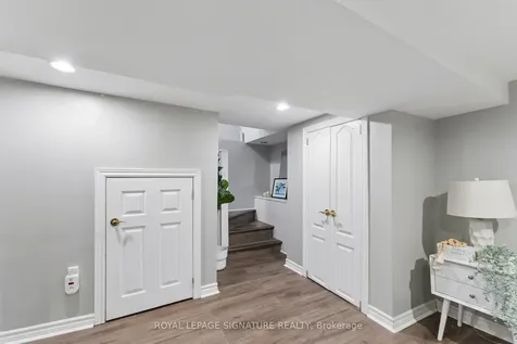 71 English Street Brampton ON L6X 1L5