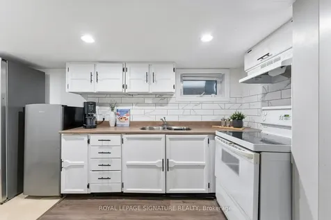 71 English Street Brampton ON L6X 1L5