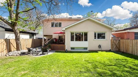6 Hedges Boulevard Toronto ON M9B 3C2