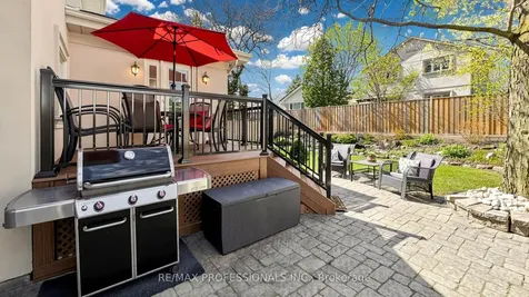 6 Hedges Boulevard Toronto ON M9B 3C2