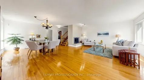 6 Hedges Boulevard Toronto ON M9B 3C2
