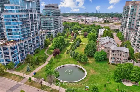 58 Marine Parade Drive Toronto ON M8V 4G1