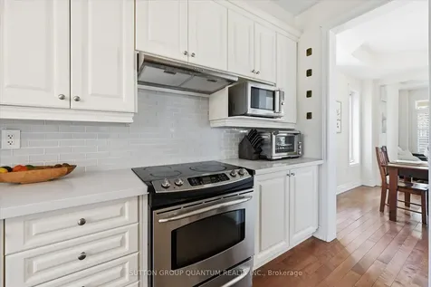 287 Turning Leaf Road Oakville ON L6L 6V5