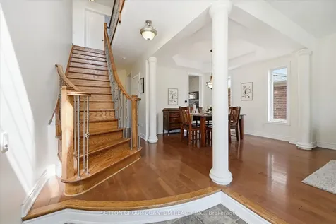 287 Turning Leaf Road Oakville ON L6L 6V5