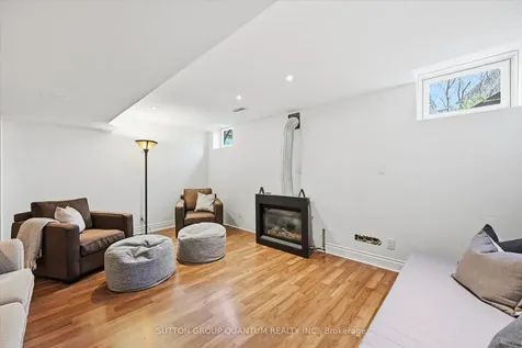 287 Turning Leaf Road Oakville ON L6L 6V5