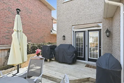 287 Turning Leaf Road Oakville ON L6L 6V5