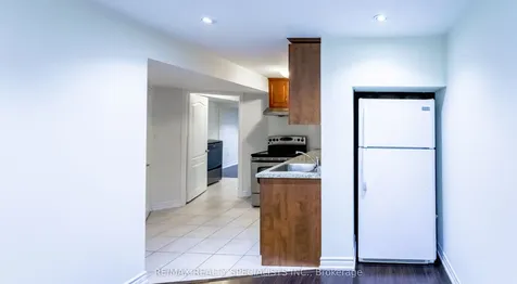 5085 Churchill Meadows Boulevard Mississauga ON L5M 8A1