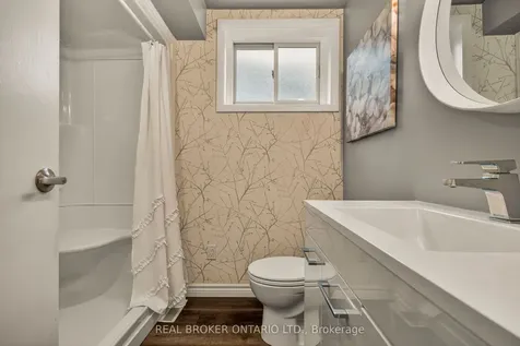 5119 Cherryhill Crescent Burlington ON L7L 4B8