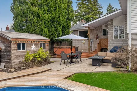 5119 Cherryhill Crescent Burlington ON L7L 4B8
