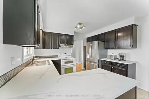 5 Westwynd Court Toronto ON M9R 2M1