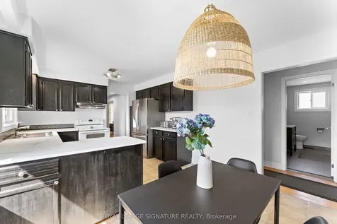 5 Westwynd Court Toronto ON M9R 2M1
