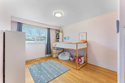 5 Westwynd Court Toronto ON M9R 2M1
