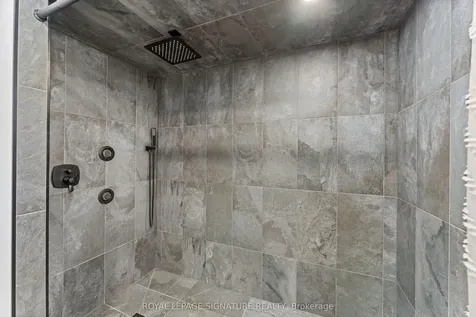 5 Westwynd Court Toronto ON M9R 2M1