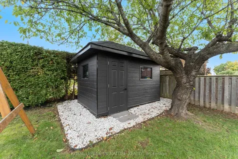 5 Westwynd Court Toronto ON M9R 2M1