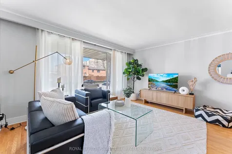 5 Westwynd Court Toronto ON M9R 2M1