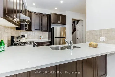 10 Eastlake Road Brampton ON L7A 3S2