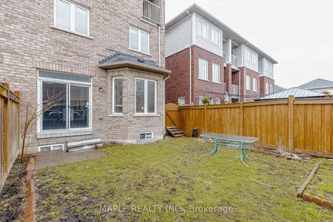 10 Eastlake Road Brampton ON L7A 3S2