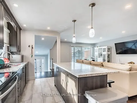 18 Ashford Court Brampton ON L6V 2Z1
