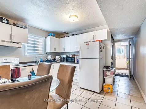 18 Ashford Court Brampton ON L6V 2Z1