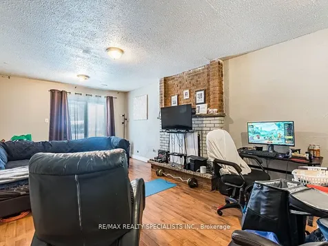 18 Ashford Court Brampton ON L6V 2Z1