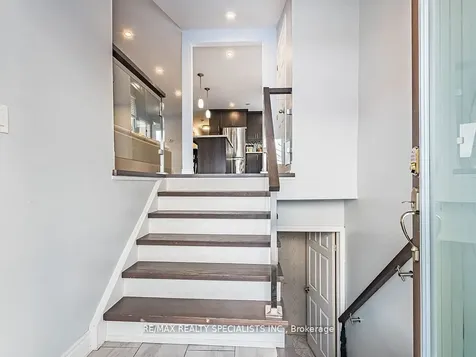 18 Ashford Court Brampton ON L6V 2Z1