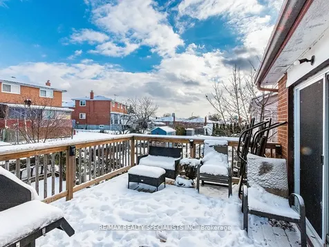 18 Ashford Court Brampton ON L6V 2Z1