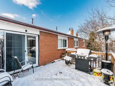 18 Ashford Court Brampton ON L6V 2Z1