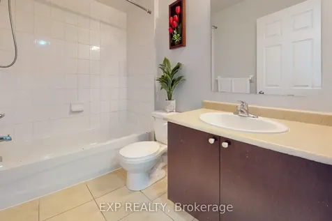 60 Fairwood Circle Brampton ON L6R 0Y6
