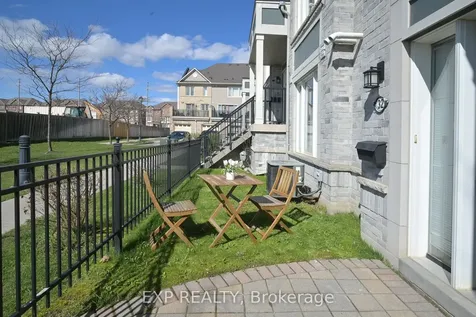 60 Fairwood Circle Brampton ON L6R 0Y6