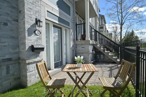60 Fairwood Circle Brampton ON L6R 0Y6