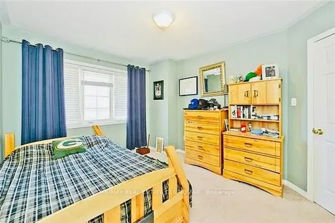 5673 Flora Drive Burlington ON L7L 6X4