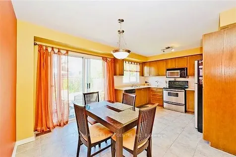 5673 Flora Drive Burlington ON L7L 6X4