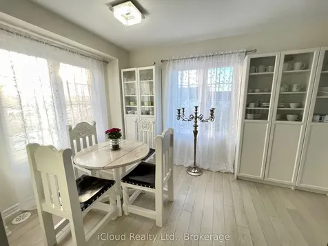 1222 Rose Way Milton ON L9E 1P1