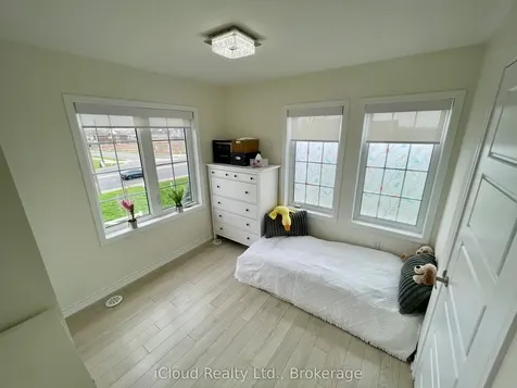1222 Rose Way Milton ON L9E 1P1