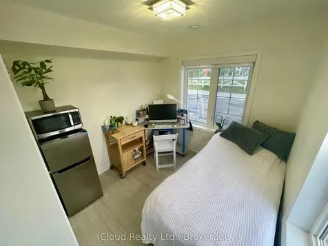 1222 Rose Way Milton ON L9E 1P1