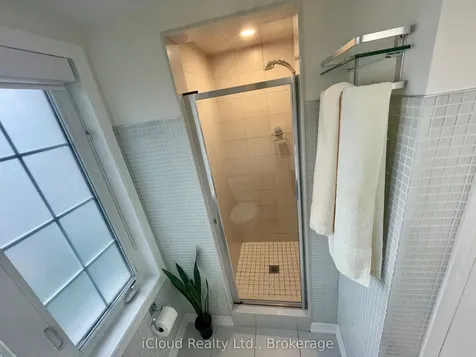 1222 Rose Way Milton ON L9E 1P1