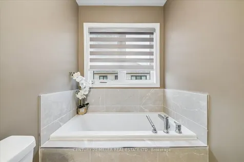 333 Thimbleweed Court Milton ON L9T 2X5