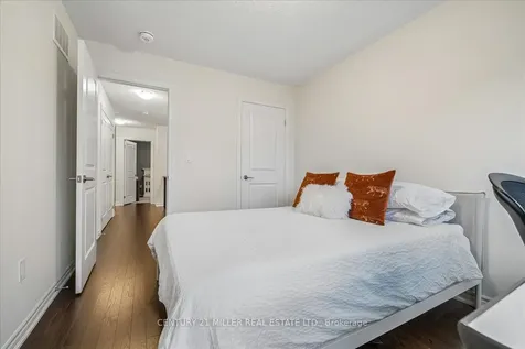 333 Thimbleweed Court Milton ON L9T 2X5