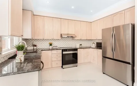 4829 St. Martin Mews Mississauga ON L5M 7J9