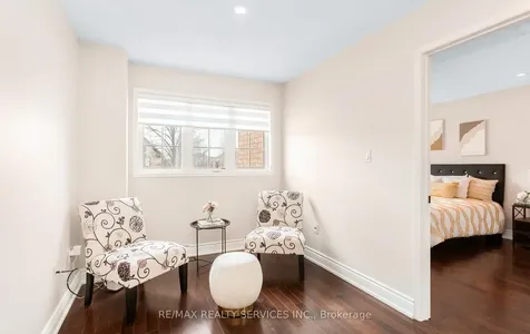 4829 St. Martin Mews Mississauga ON L5M 7J9