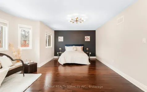 4829 St. Martin Mews Mississauga ON L5M 7J9