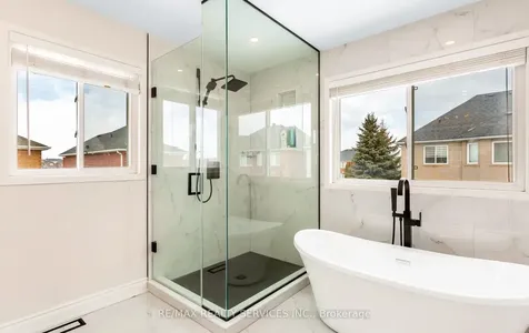 4829 St. Martin Mews Mississauga ON L5M 7J9